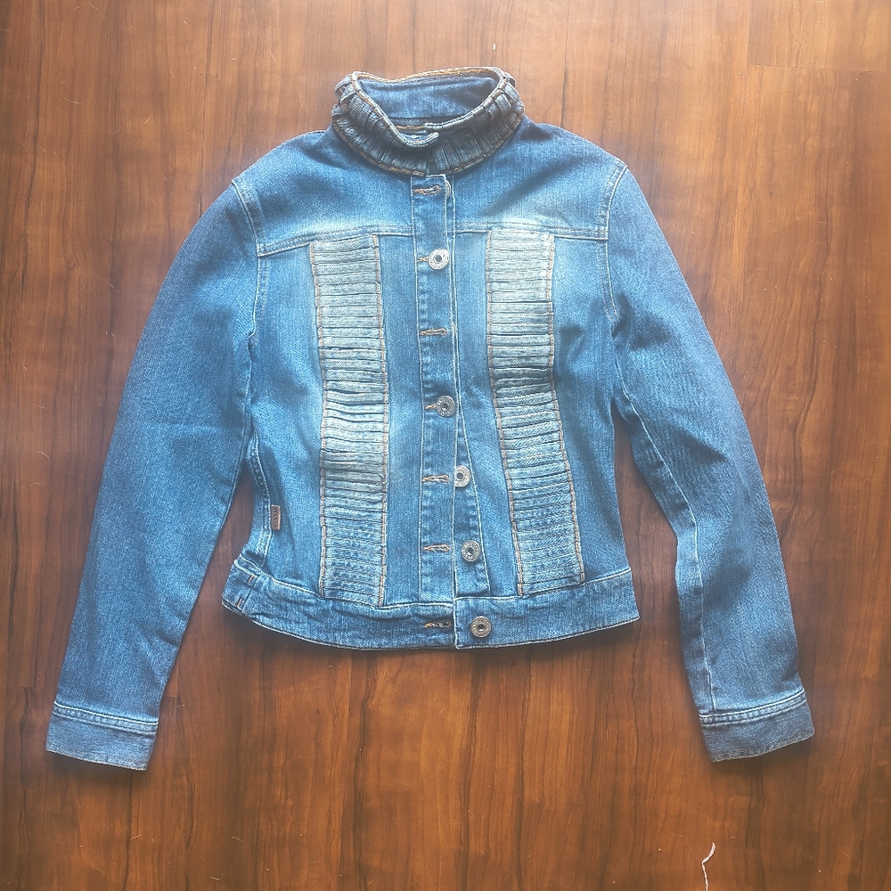 Moschino Jeans Denim trucker Logo Patch Military Jacket Belt Loop accents Size 6